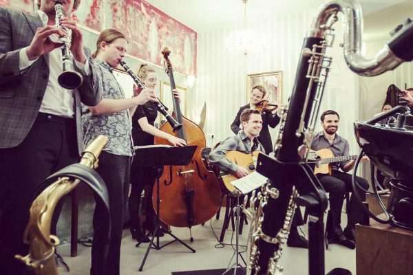 Monaco Swing